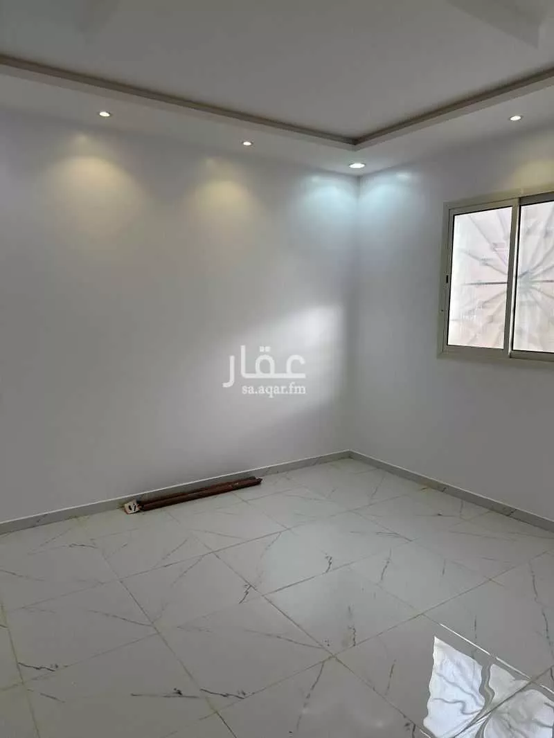 3 bedroom floor in Dhahrat Namar 4