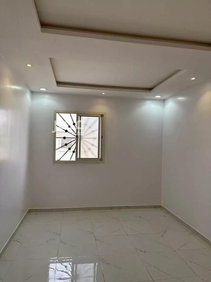 3 bedroom floor in Dhahrat Namar 7