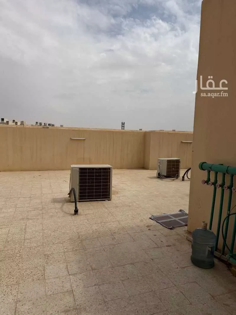 4 bedroom floor in Ash Sharq 2