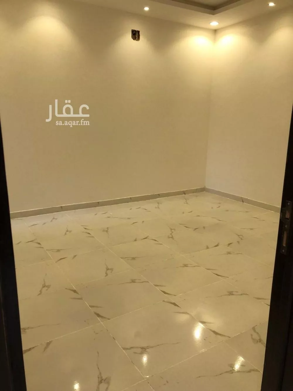 فيلا 12 غرف في الرمال 7