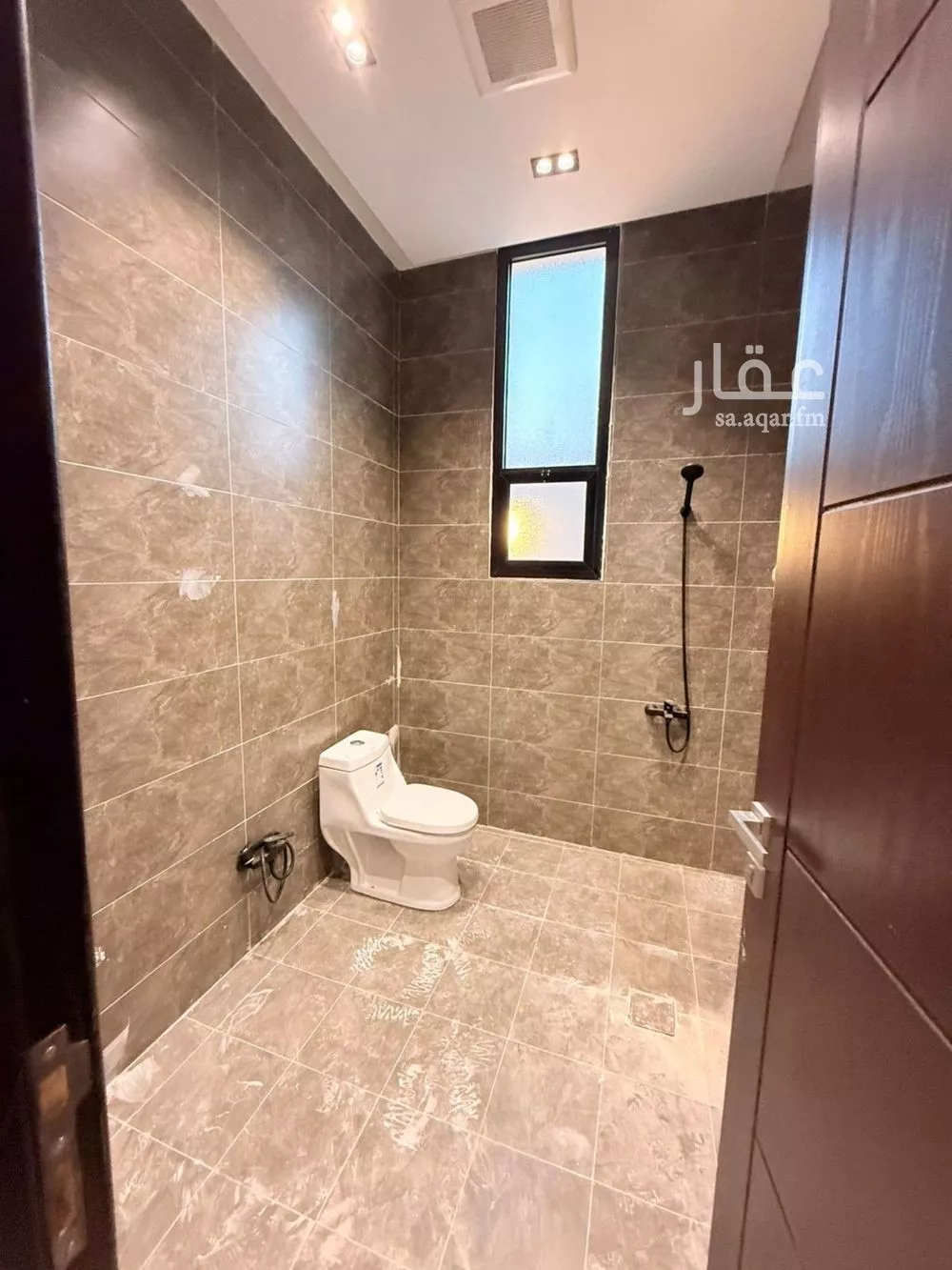 فيلا 6 غرف في العريجاء الغربية 7