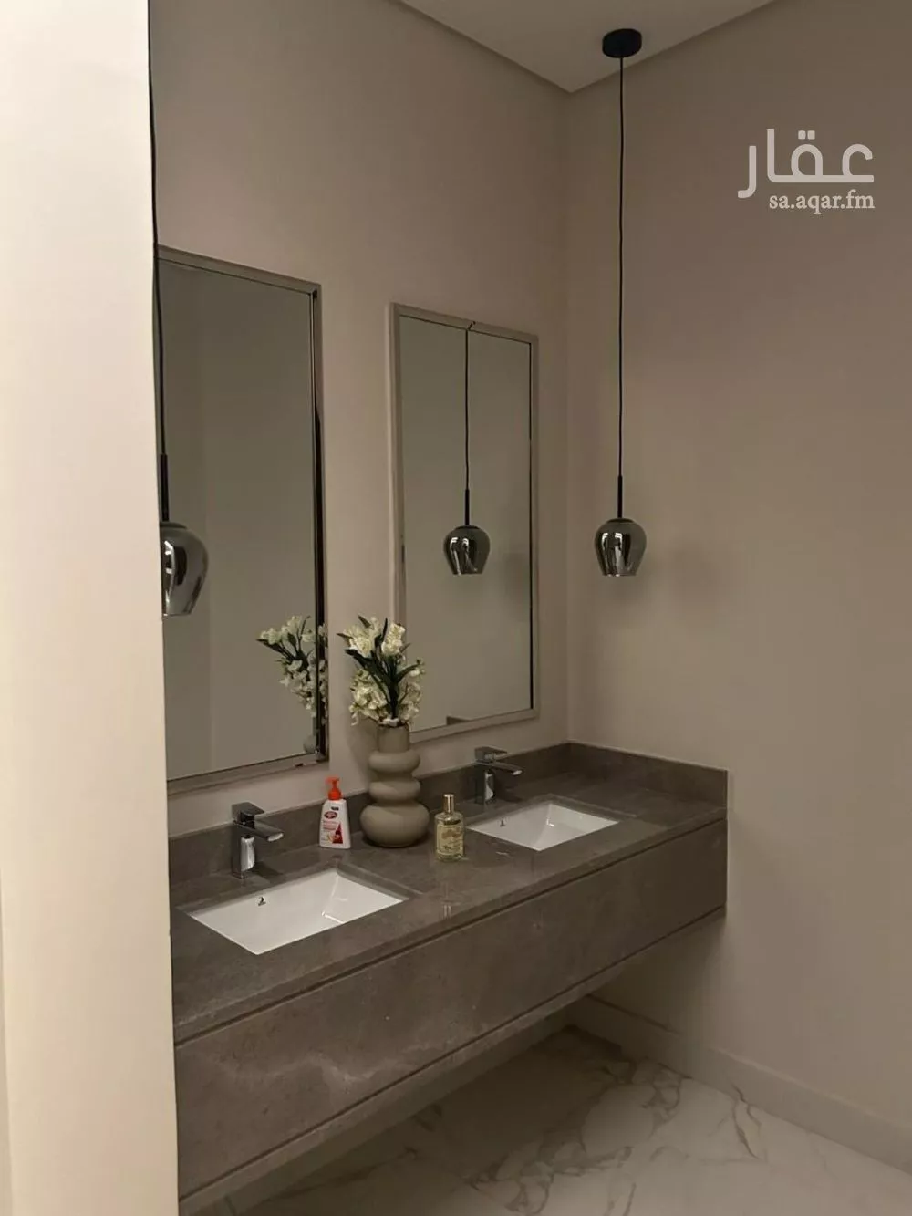 5 bedroom villa in Al Narjis 7