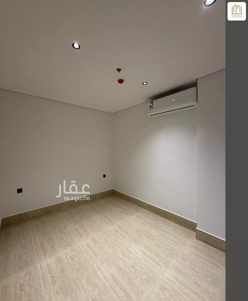 شقة 3 غرف في الخور 8