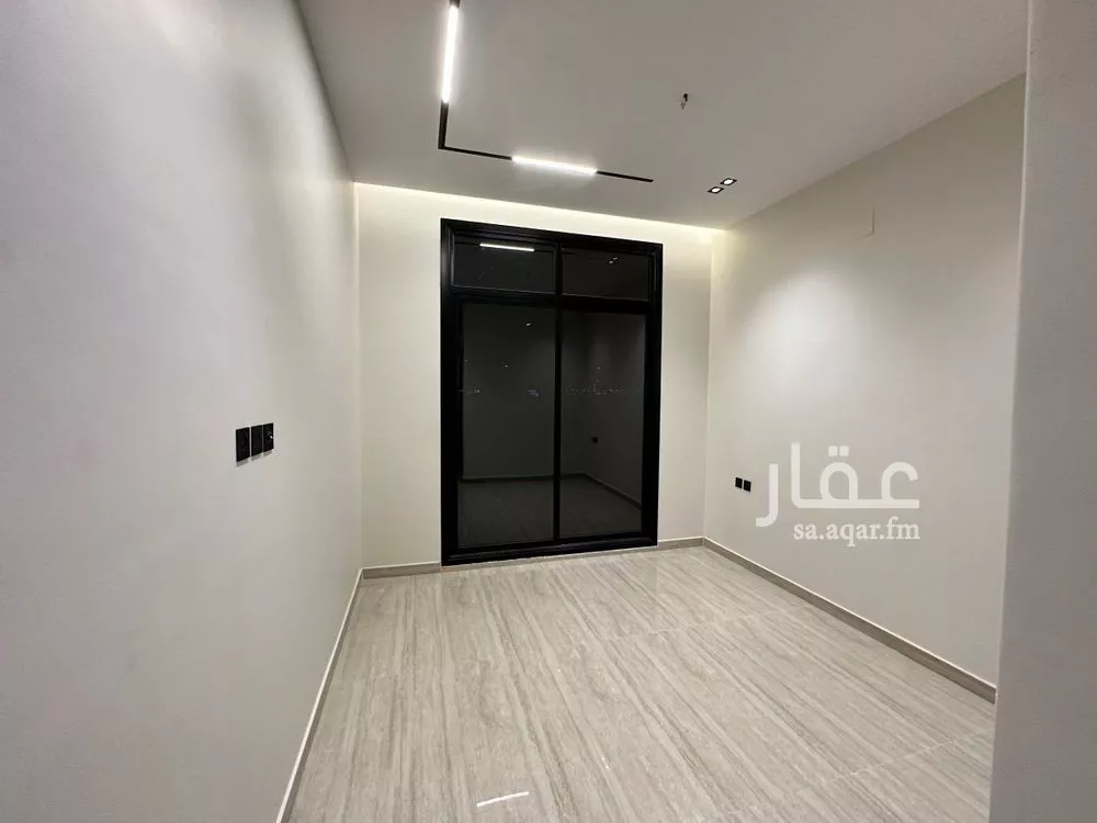 فيلا 5 غرف في الرمال 12