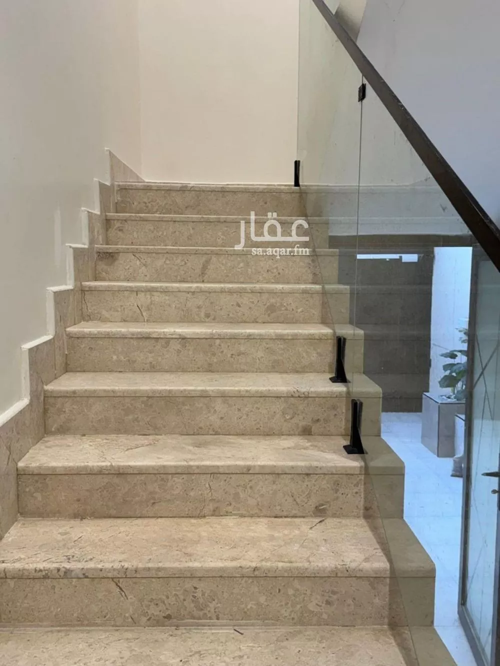 فيلا 5 غرف في المونسية 24