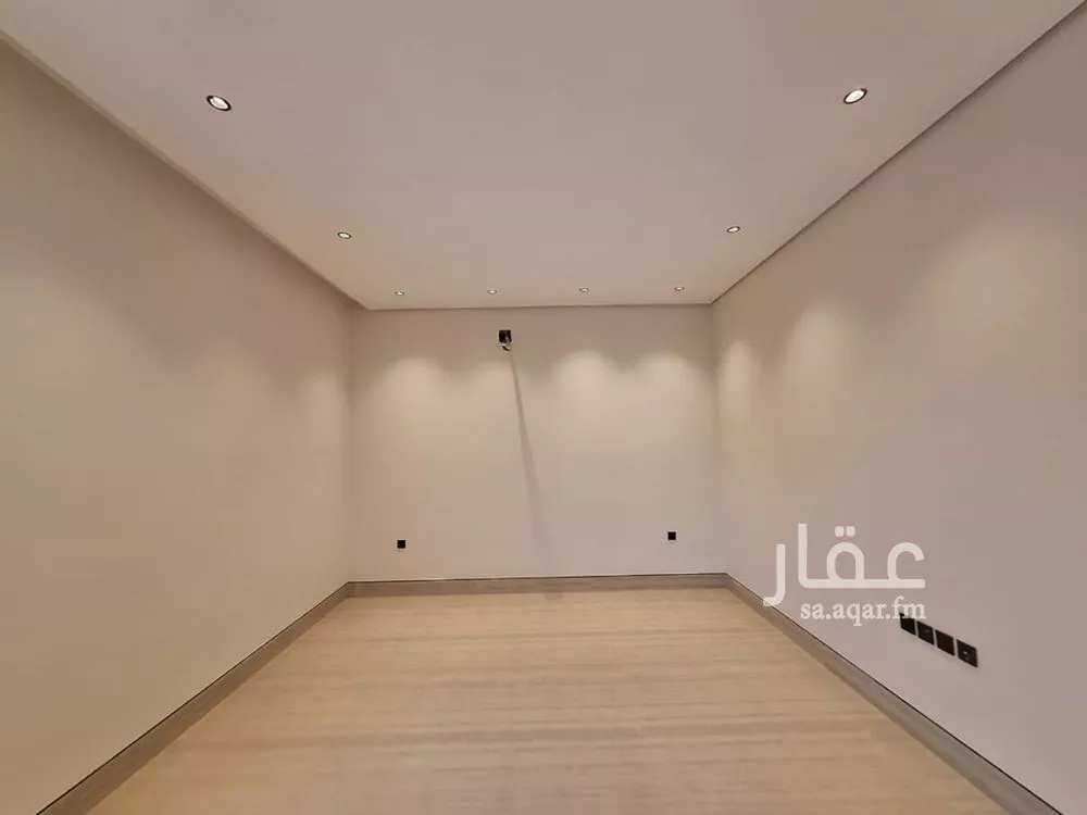 6 bedroom villa in Al Mahdiyyah 2