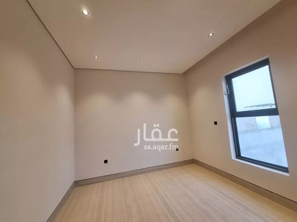 6 bedroom villa in Al Mahdiyyah 3