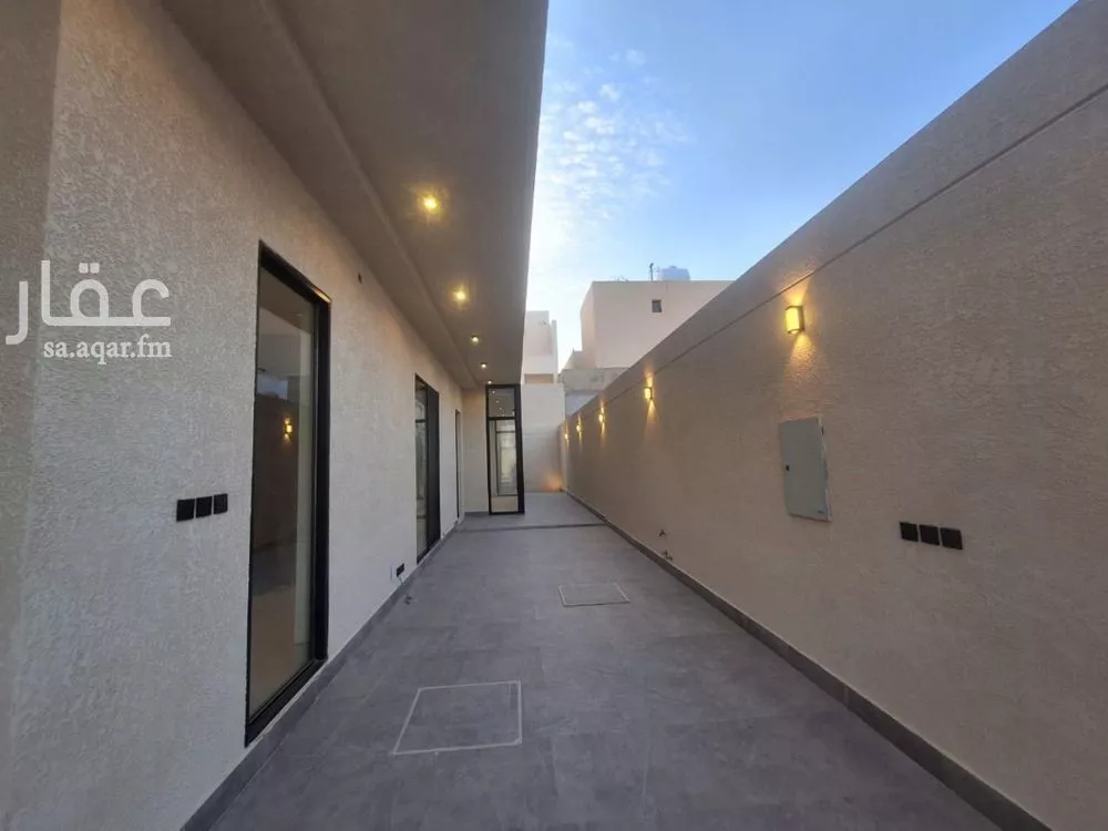 6 bedroom villa in Al Mahdiyyah 9