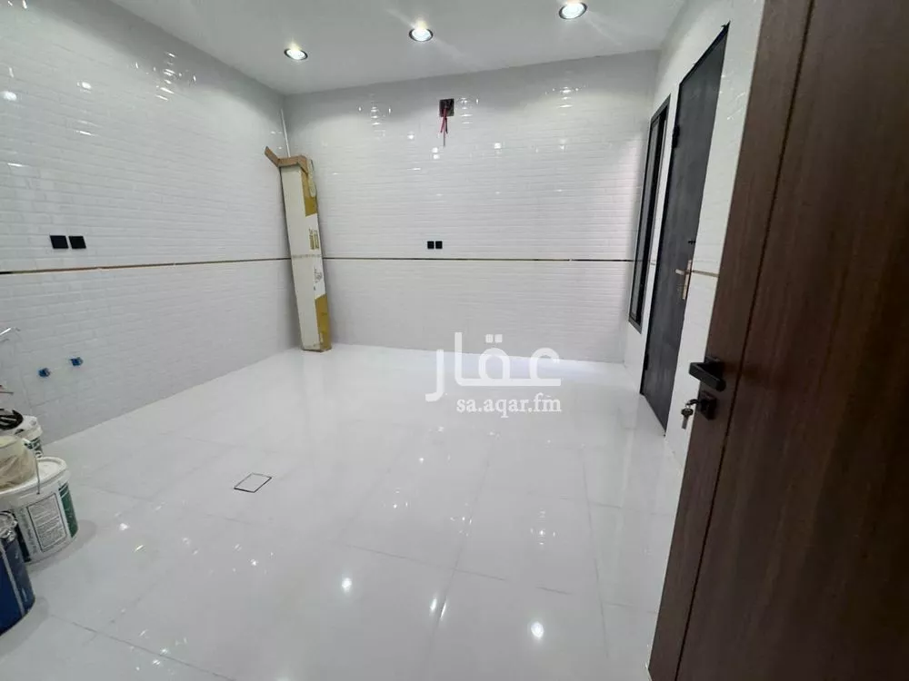 فيلا 6 غرف في ظهرة لبن 4