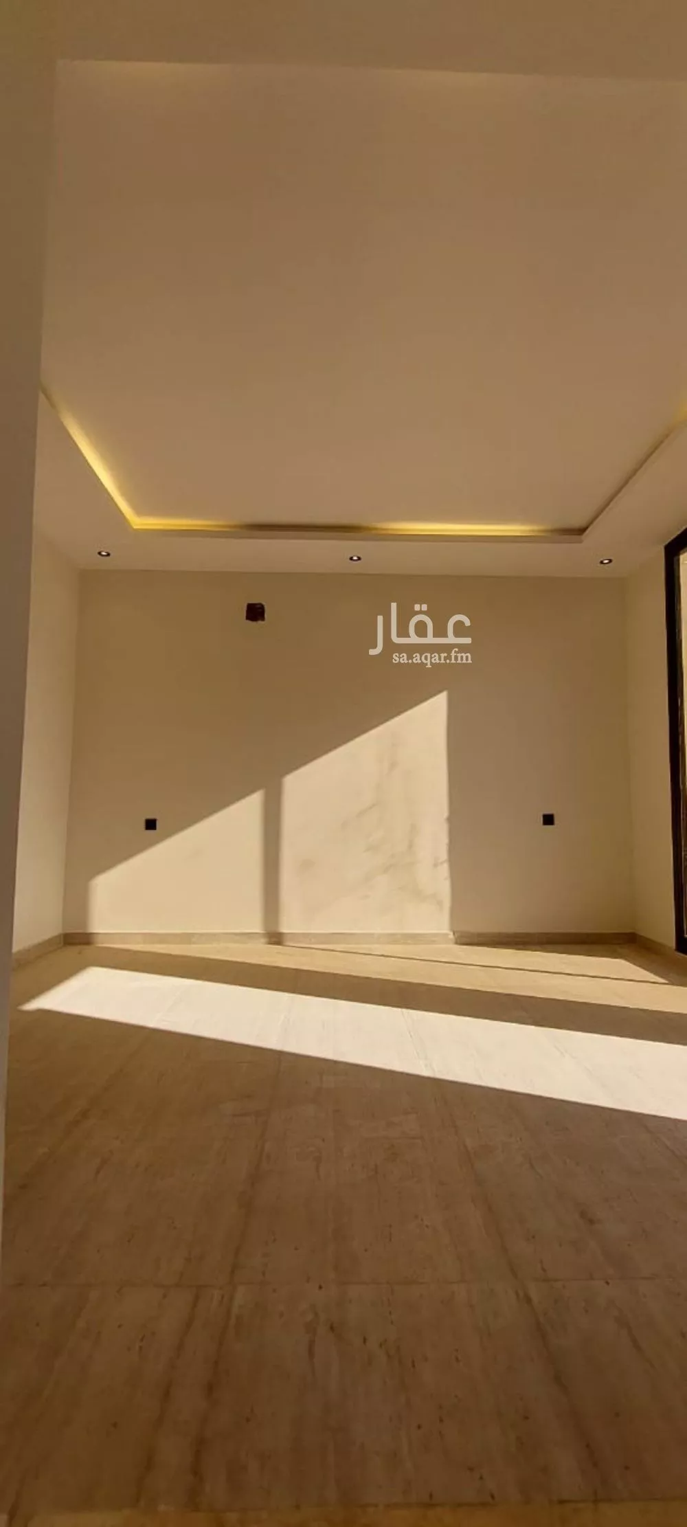 فيلا 6 غرف في عكاظ 14