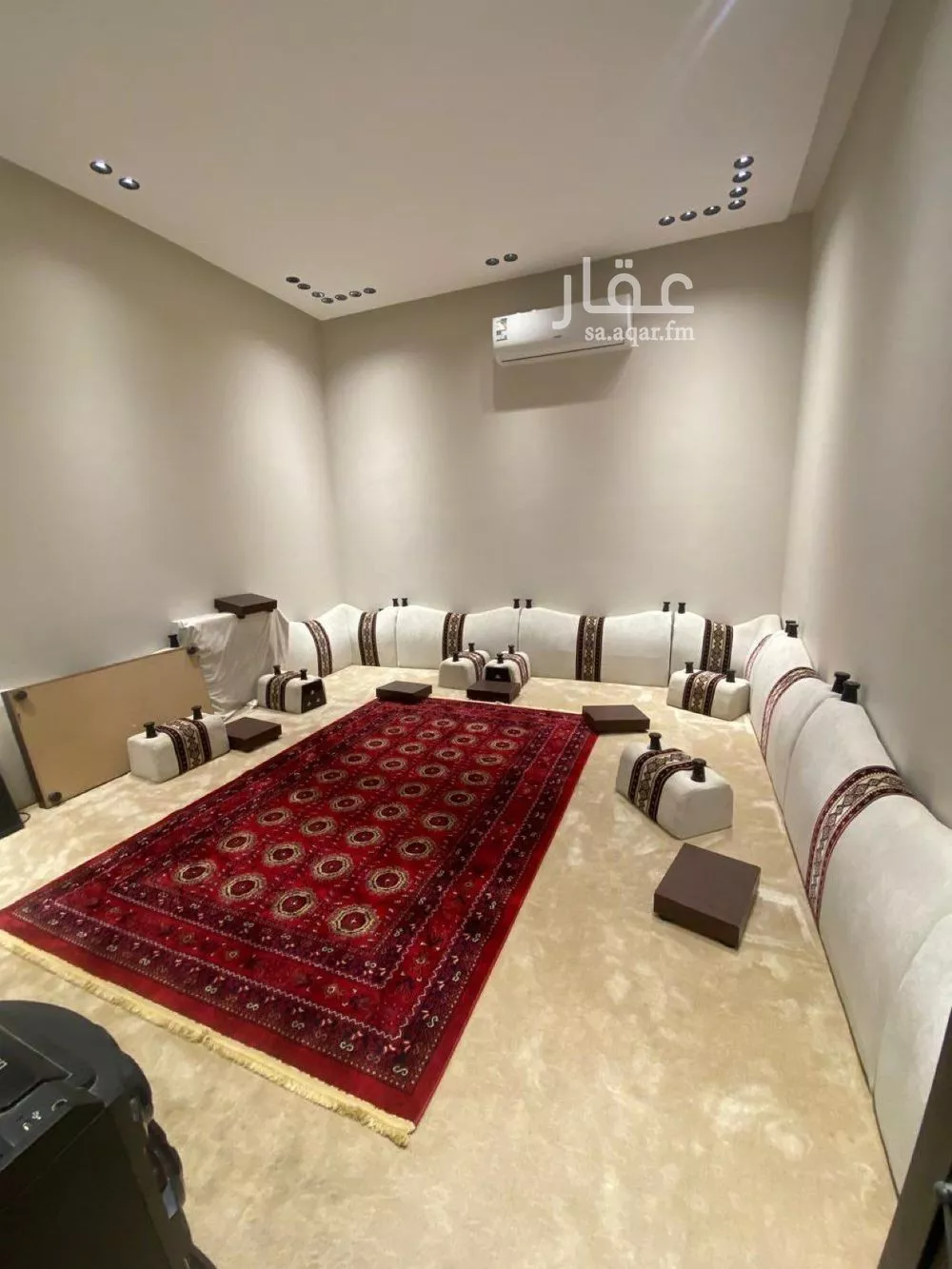 4 bedroom villa in Al Narjis 5