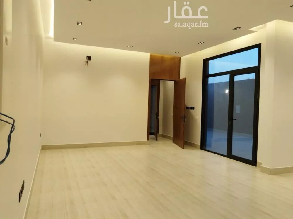 فيلا 4 غرف في الرمال 2