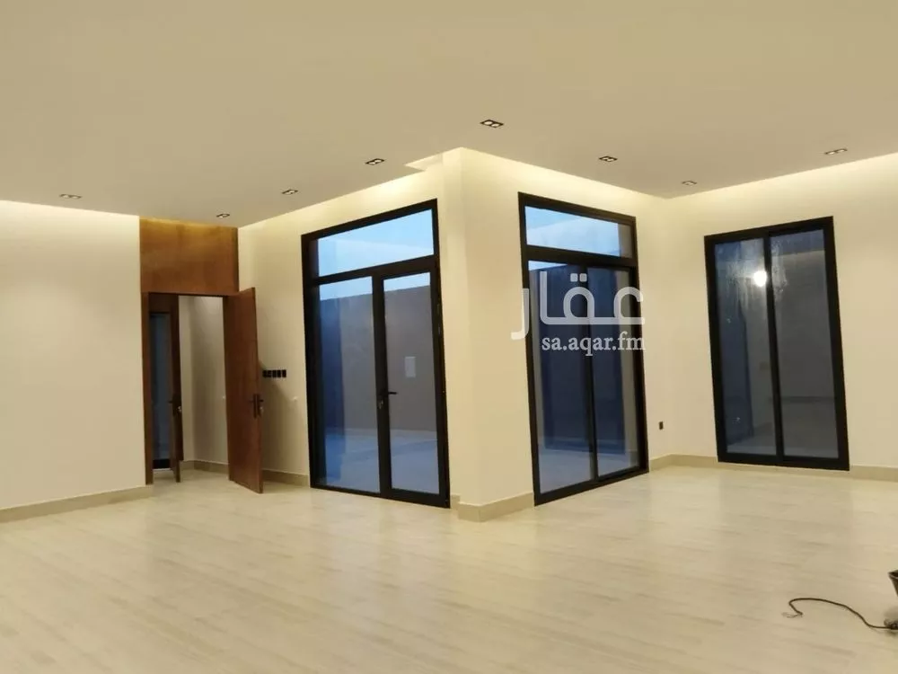 فيلا 4 غرف في الرمال 11