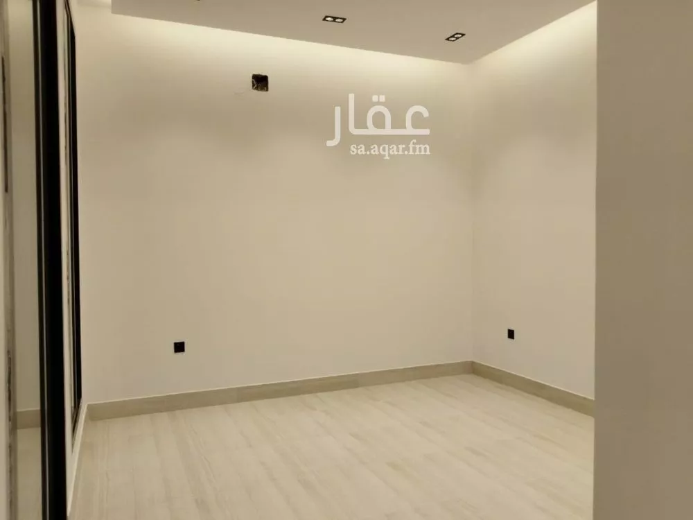 فيلا 4 غرف في الرمال 7