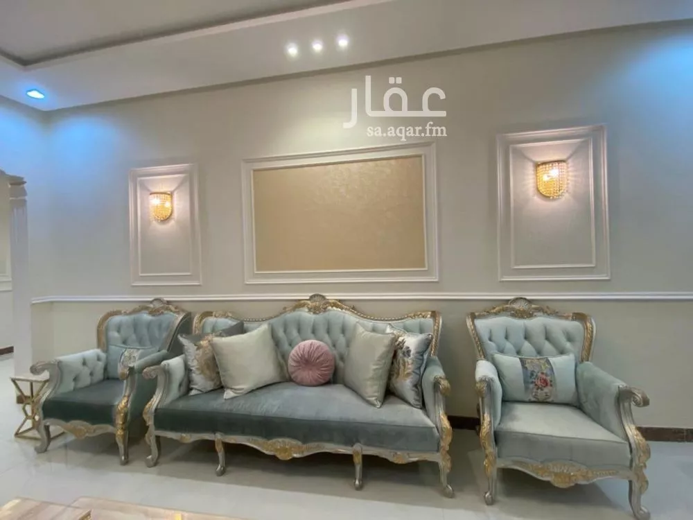 7 bedroom villa in Al Rimal 4