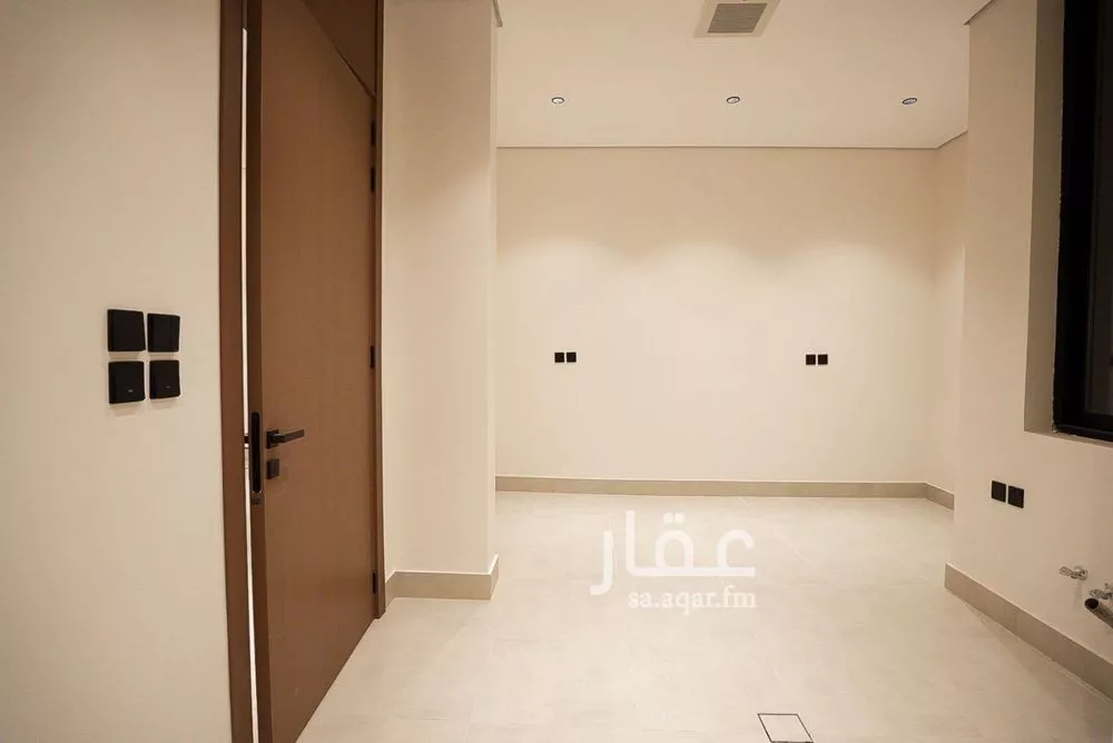 4 bedroom floor in Al Rimal 14