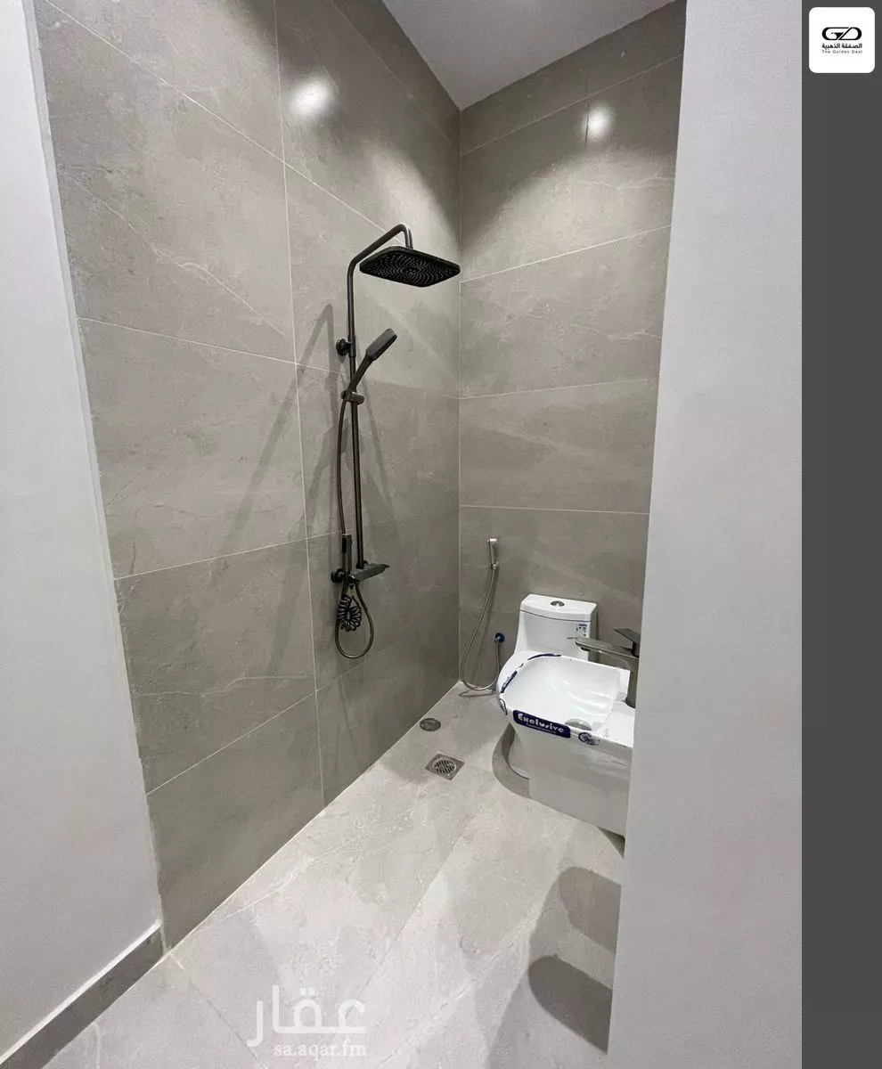 عمارة 241 م² في الرحاب 24