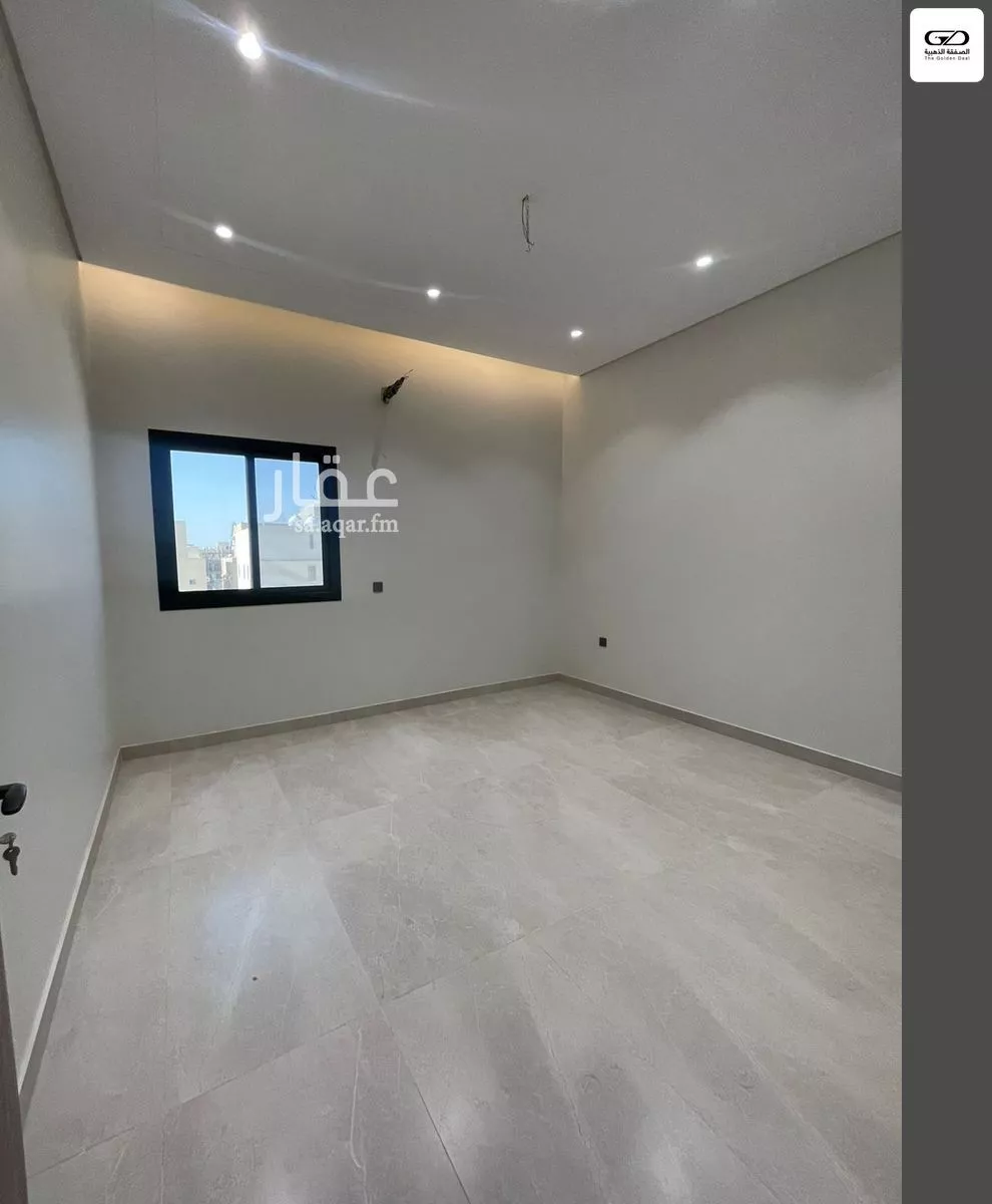 عمارة 241 م² في الرحاب 5