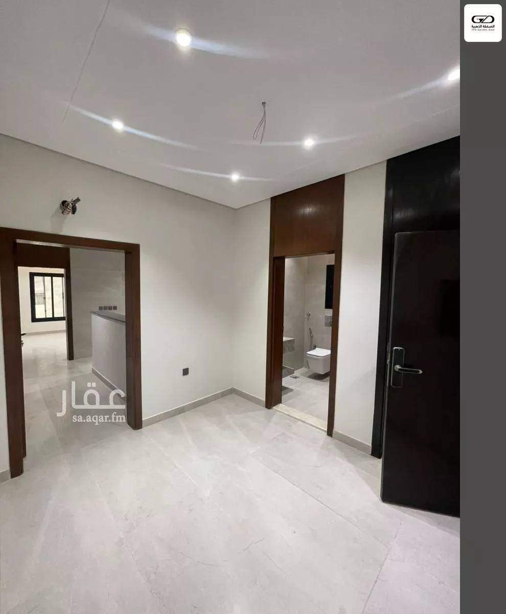 عمارة 241 م² في الرحاب 10