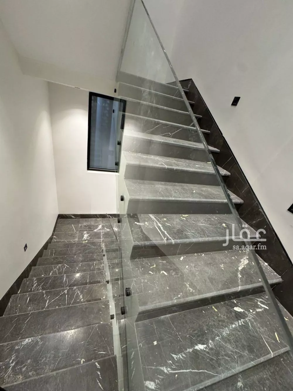 3 bedroom floor in Al Rimal 6
