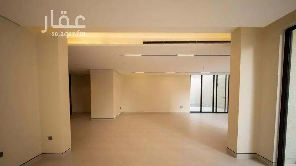 فيلا 8 غرف في المهدية 3