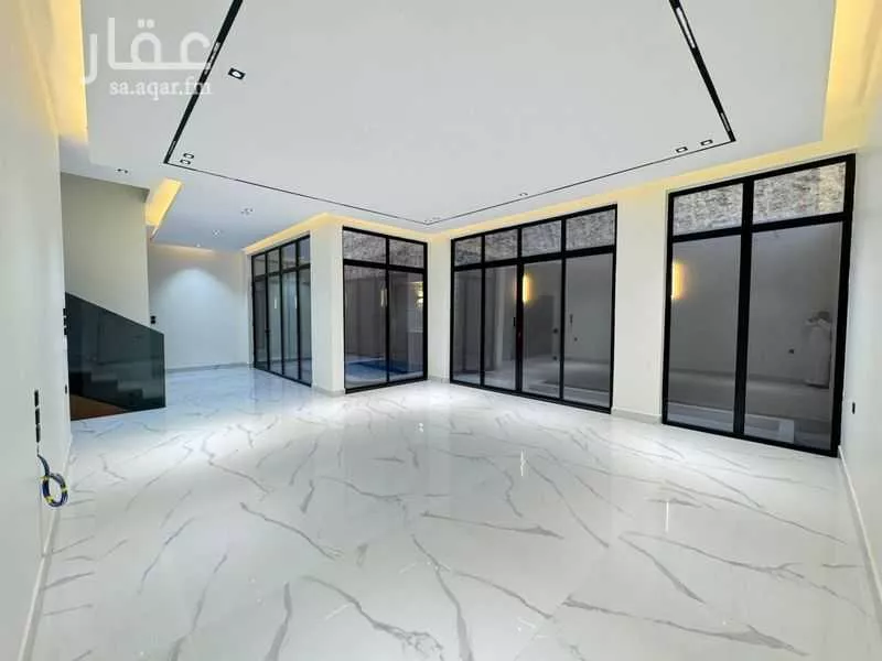 5 bedroom villa in Al Narjis 15