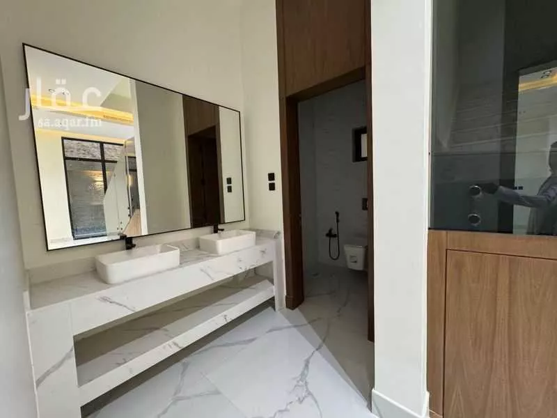 5 bedroom villa in Al Narjis 4