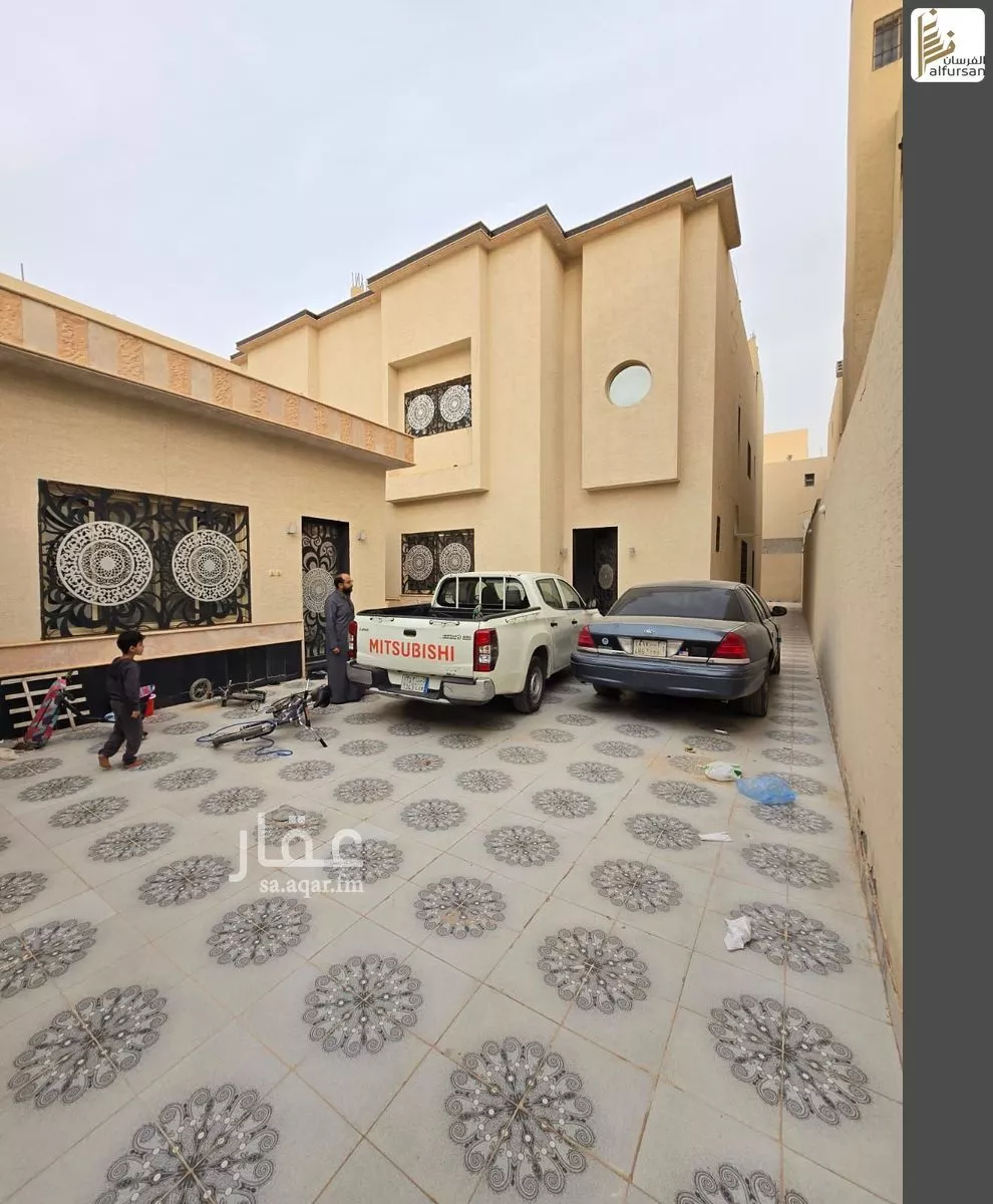 5 bedroom villa in Tuwaiq 2