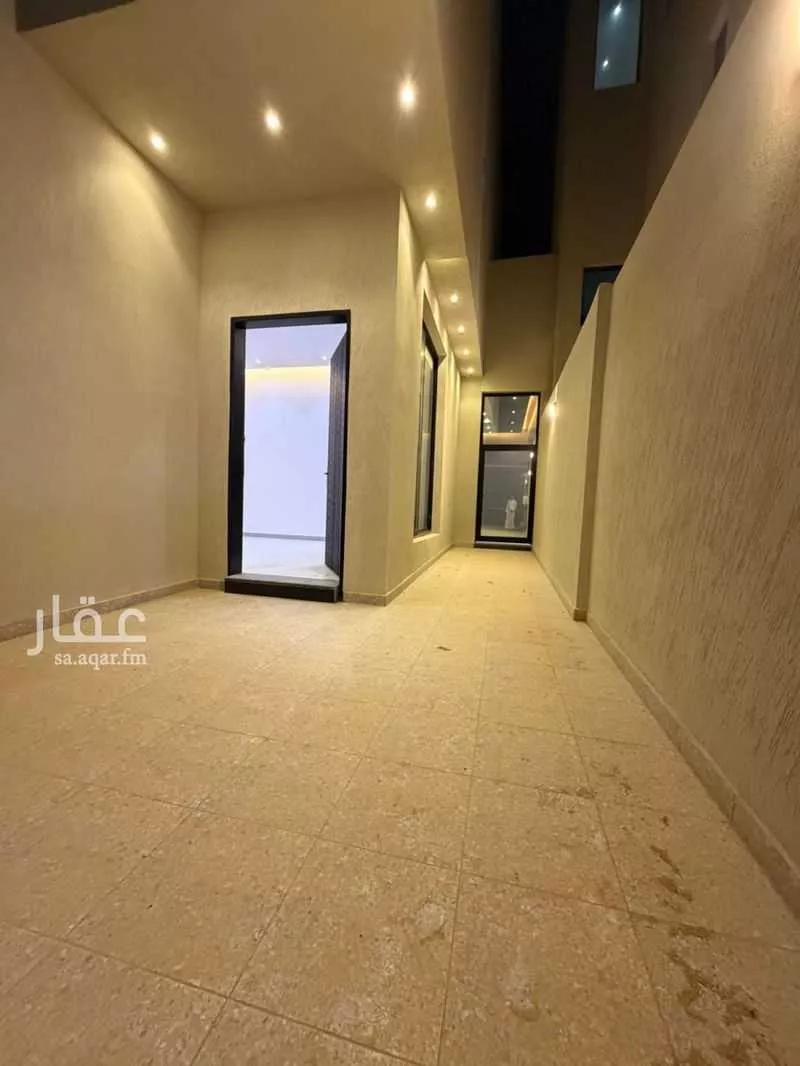 4 bedroom floor in Al Aridh 7