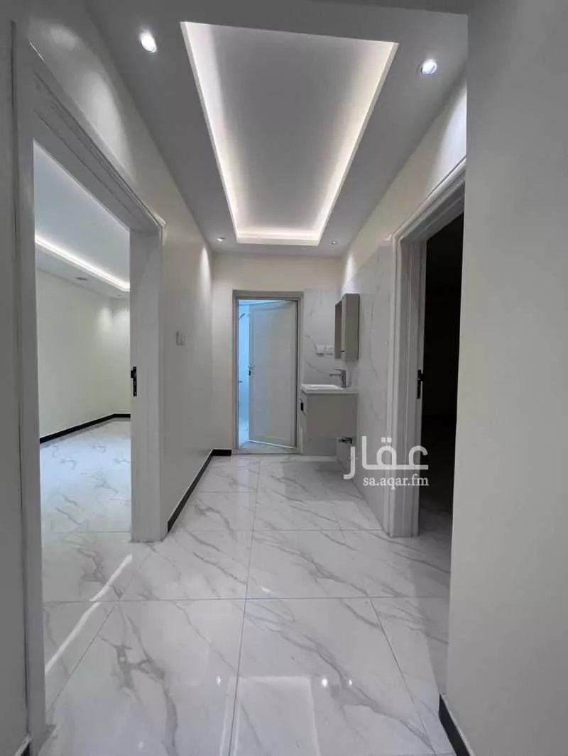 18 bedroom building in As Suwaidi, Riyadh 9