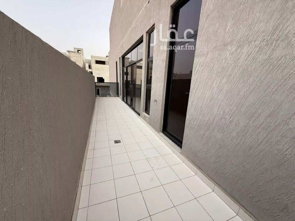 فيلا 5 غرف في الرمال 12