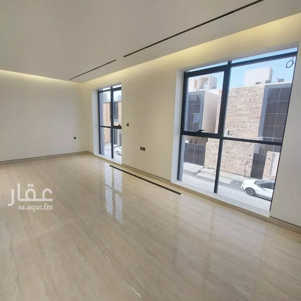 5 bedroom villa in Al Narjis 4