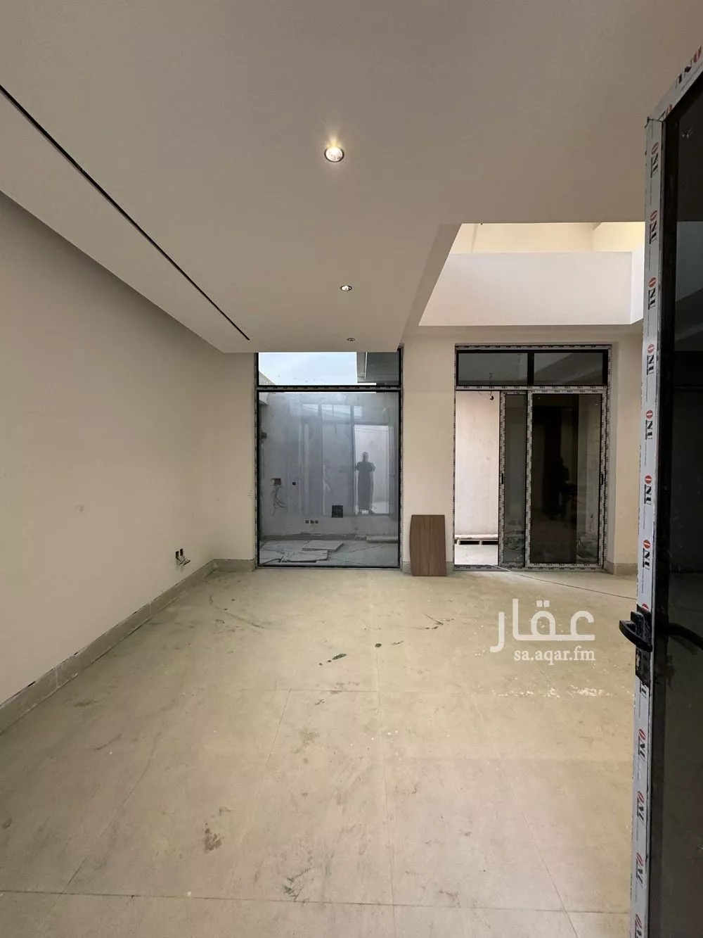 فيلا 5 غرف في العارض 3