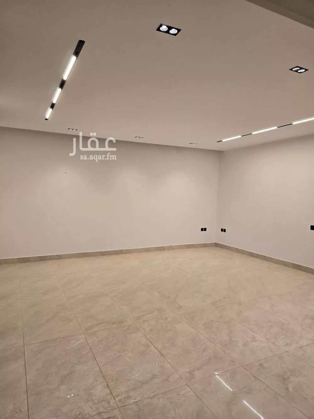 4 bedroom villa in Al Narjis 11