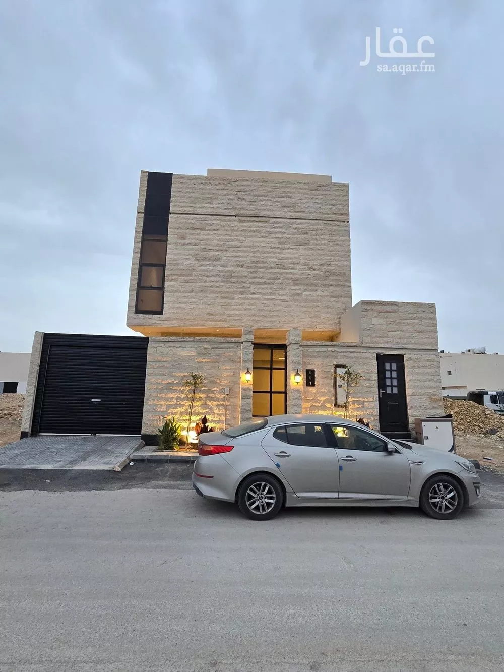 4 bedroom villa in Al Narjis 18