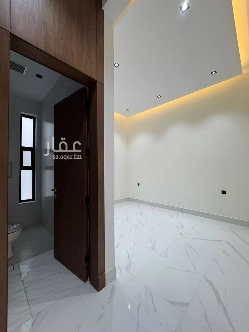 5 bedroom villa in Al Narjis 10
