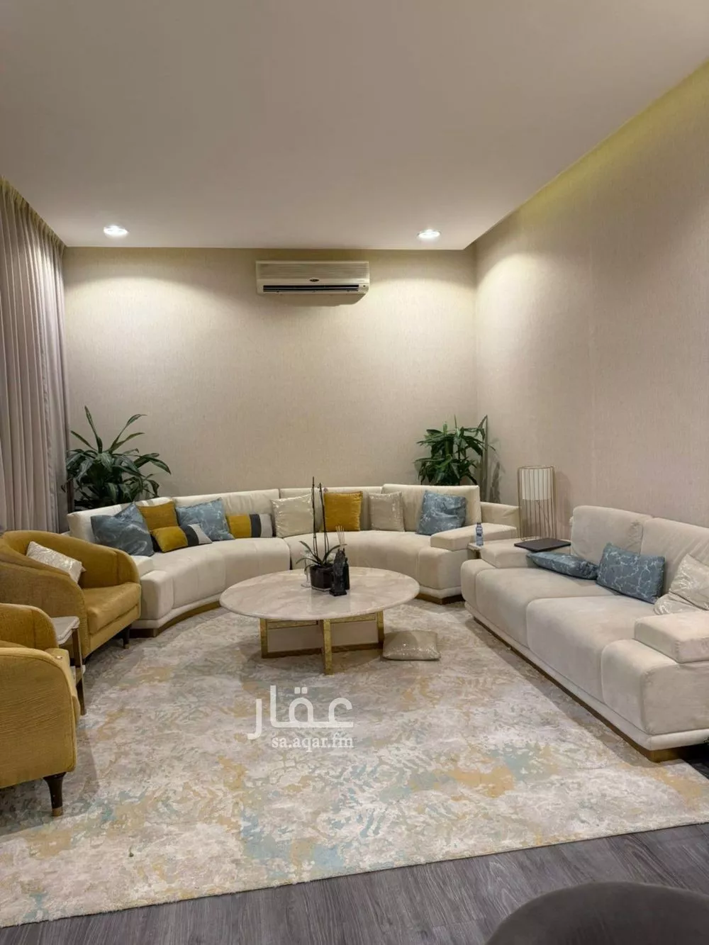 فيلا 6 غرف في الشرق 3
