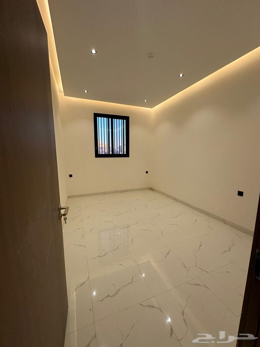 4 bedroom apartment in Al Hazm 6