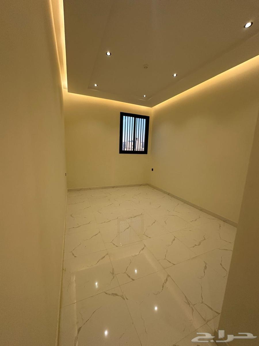 4 bedroom apartment in Al Hazm 7