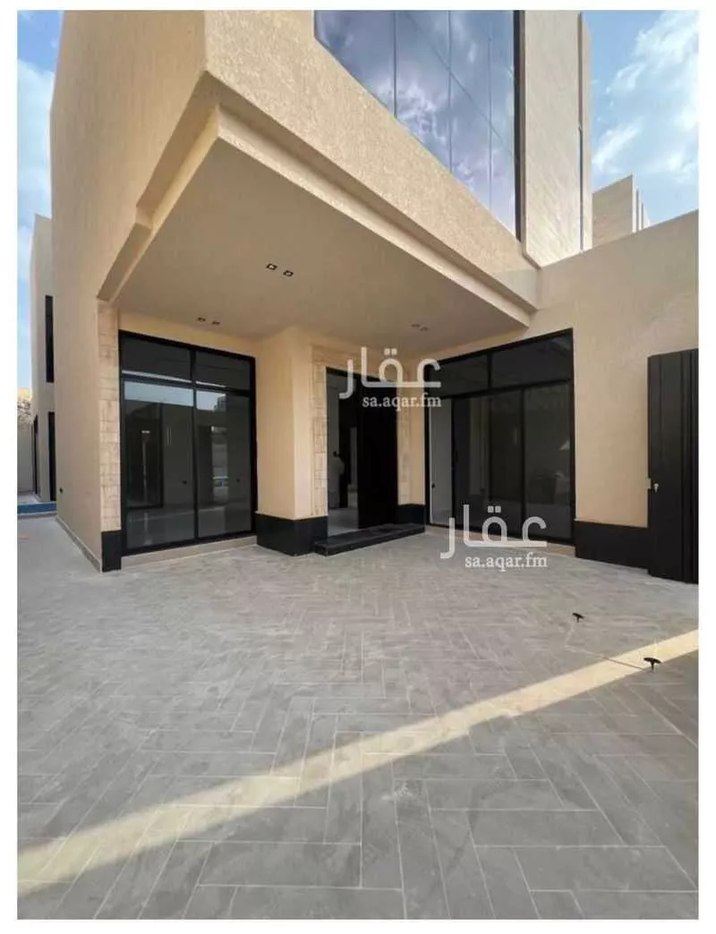 5 bedroom villa in Al Narjis 2