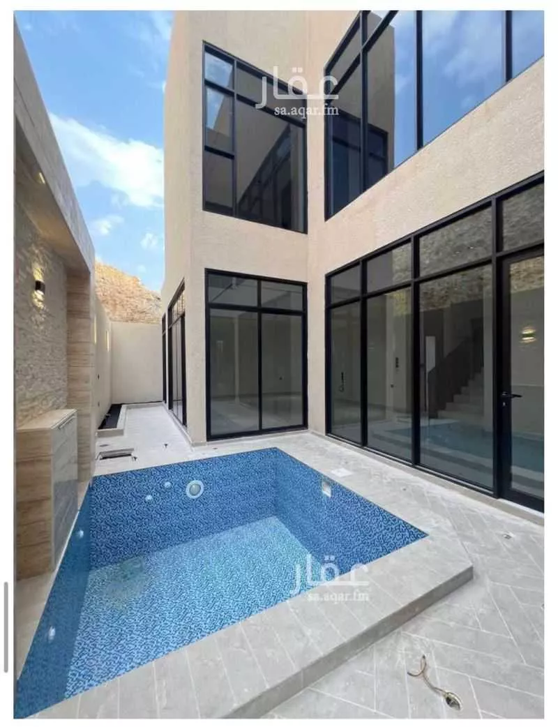 5 bedroom villa in Al Narjis 9