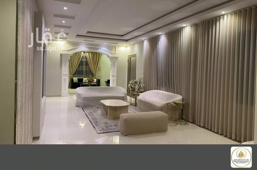 8 bedroom villa in Al Rimal 6
