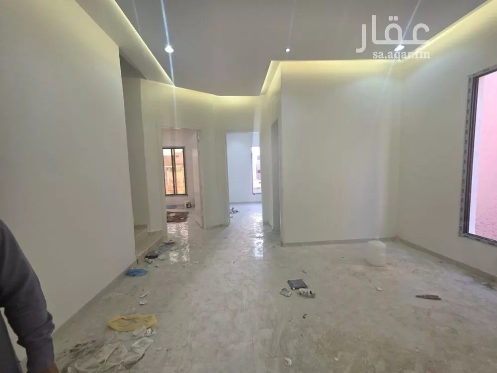 فيلا 6 غرف في العريجاء الغربية 4