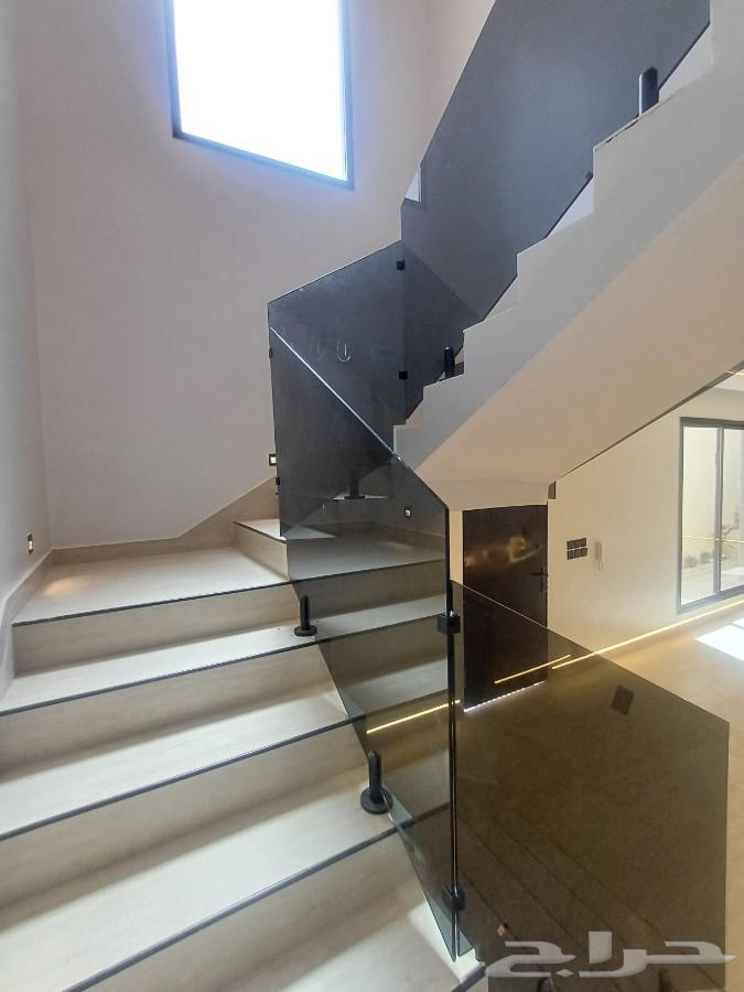 6 bedroom villa in Al Nukhbah 4