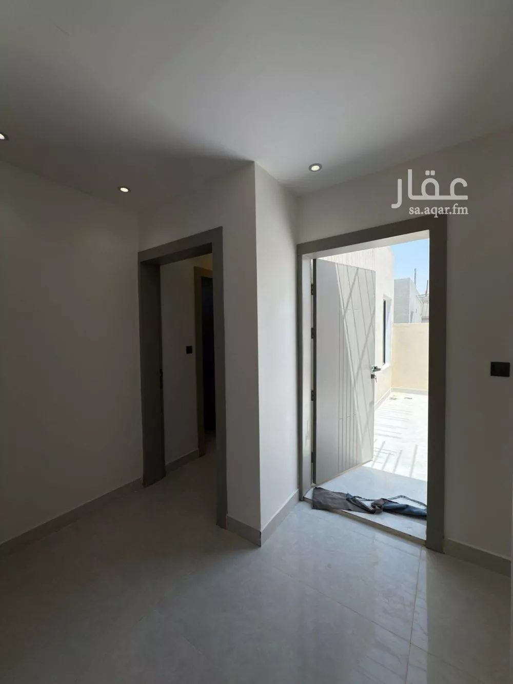 فيلا 5 غرف في بدر 8