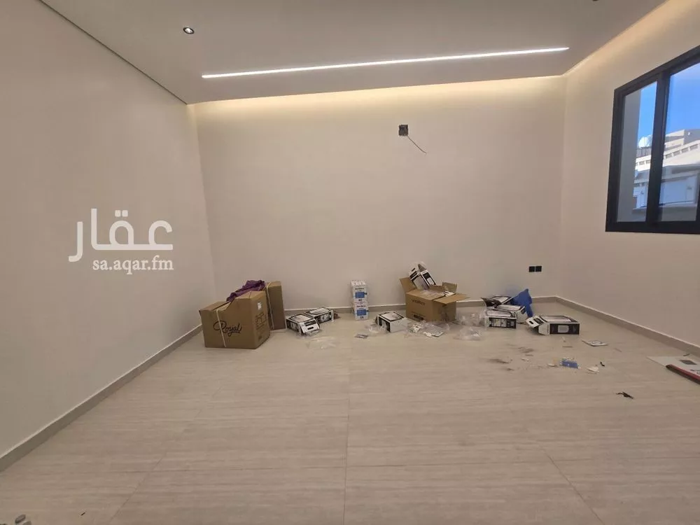 5 bedroom villa in Dhahrat Laban 2