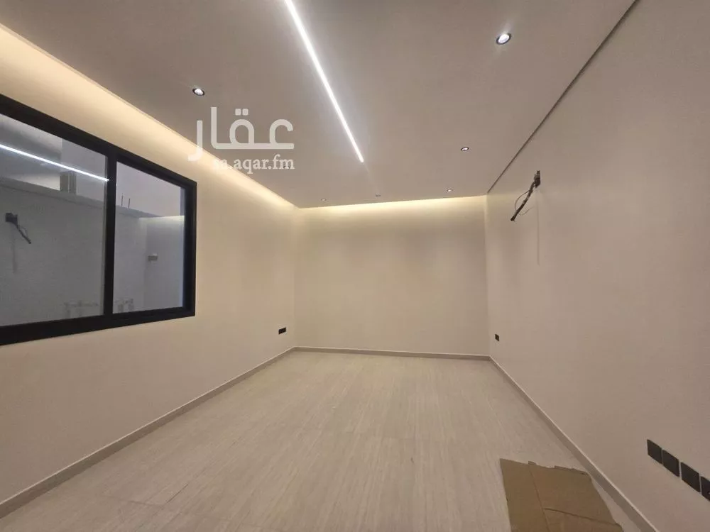 5 bedroom villa in Dhahrat Laban 11