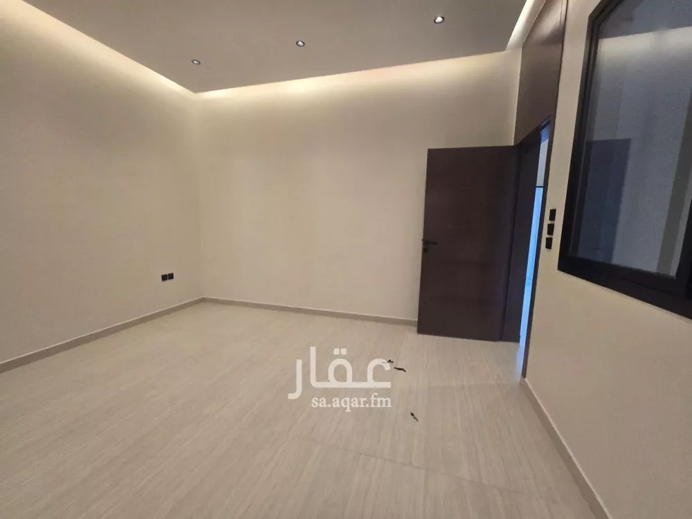 5 bedroom villa in Dhahrat Laban 13