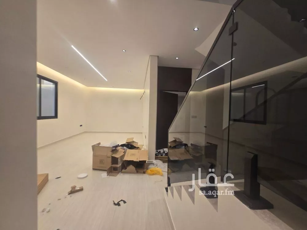 5 bedroom villa in Dhahrat Laban 3