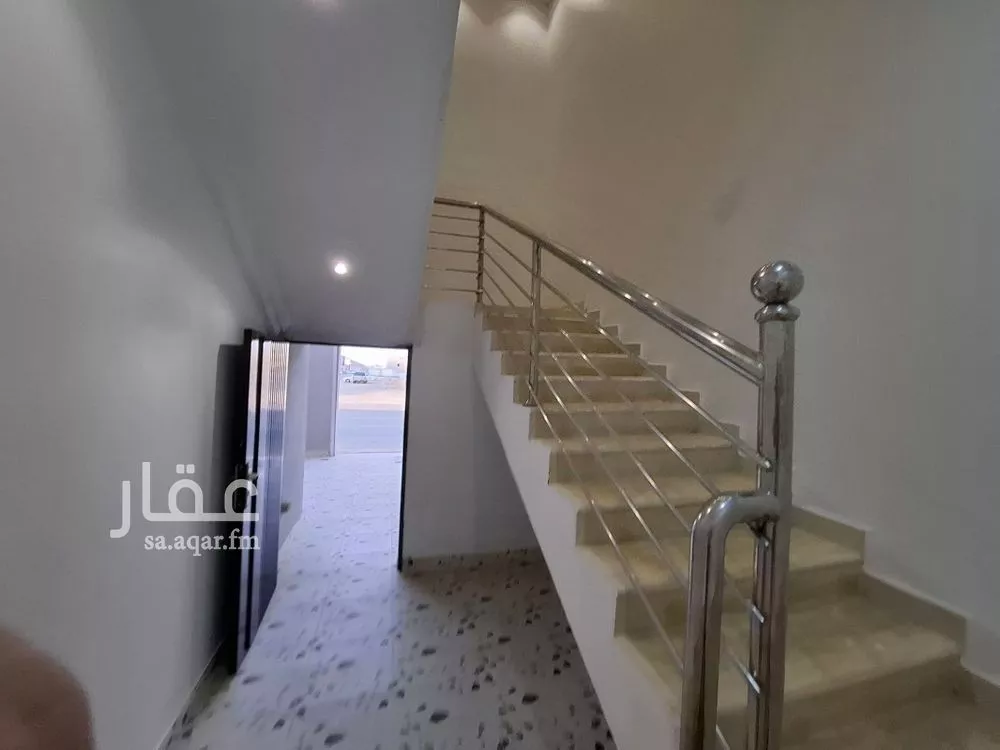 فيلا 5 غرف في بدر 12